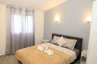 Апартаменты Green Field Apartments Вирпазар Апартаменты с балконом-5